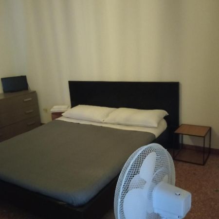 Camere King Римини Екстериор снимка